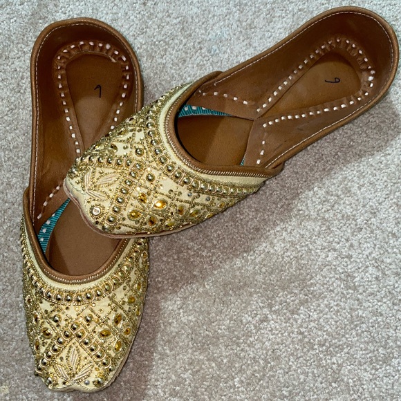 Punjabi Shoes - Picture 4 of 5